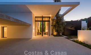Royale, moderne villa te koop met spectaculair open zeezicht in een gated community in Benahavis - Marbella 40769 