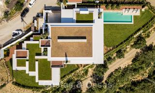 Royale, moderne villa te koop met spectaculair open zeezicht in een gated community in Benahavis - Marbella 40779 
