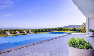Instapklare, moderne luxevilla te koop met panoramisch berg- en zeezicht in een gated resort in Marbella - Benahavis 41036 