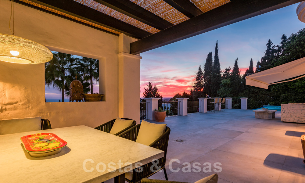 Magnifieke, traditionele, Andalusische luxevilla te koop met panoramisch zeezicht in Benahavis - Marbella 40790