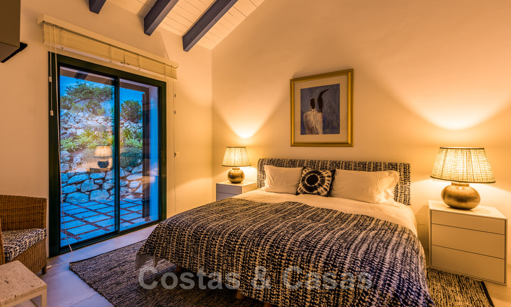 Magnifieke, traditionele, Andalusische luxevilla te koop met panoramisch zeezicht in Benahavis - Marbella 40795