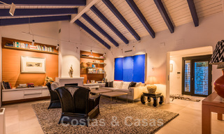 Magnifieke, traditionele, Andalusische luxevilla te koop met panoramisch zeezicht in Benahavis - Marbella 40812 