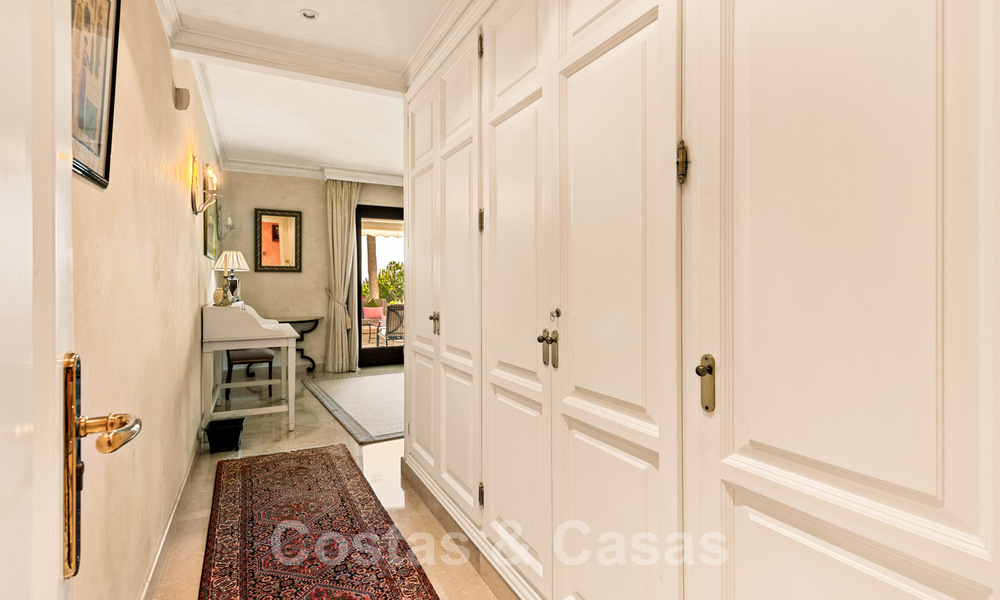 Luxe appartement te koop in een gated community en golf- en country Club vlak bij Marbella centrum 40966