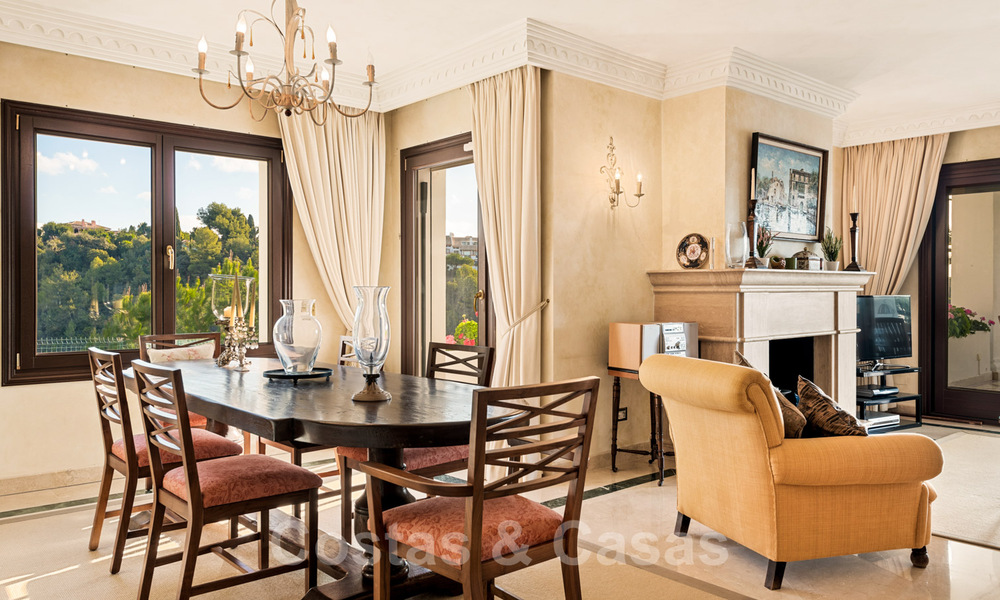 Luxe appartement te koop in een gated community en golf- en country Club vlak bij Marbella centrum 40968