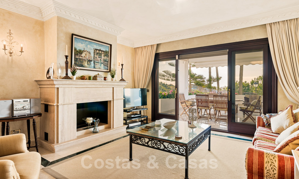 Luxe appartement te koop in een gated community en golf- en country Club vlak bij Marbella centrum 40969