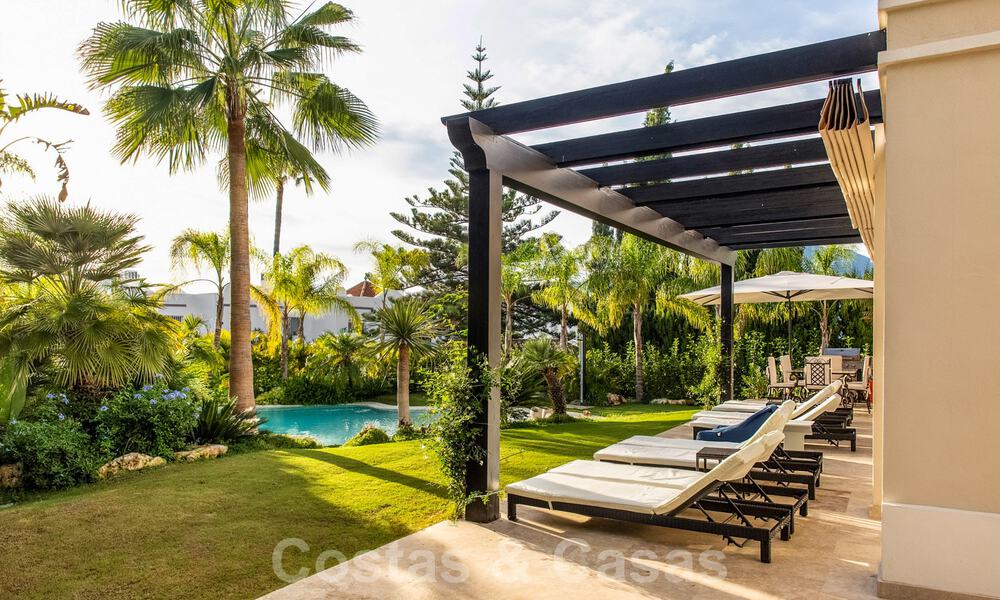 Eigentijdse, mediterrane luxevilla te koop in de golfvallei van Nueva Andalucia, Marbella 41026