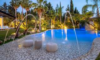 Eigentijdse, mediterrane luxevilla te koop in de golfvallei van Nueva Andalucia, Marbella 41033 