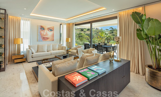 Luxueus, exclusief penthouse met enorm dakterras en eigen zwembad te koop in Marbella, Golden Mile 41112 