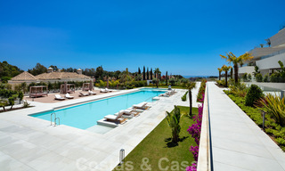 Luxueus, exclusief penthouse met enorm dakterras en eigen zwembad te koop in Marbella, Golden Mile 41127 