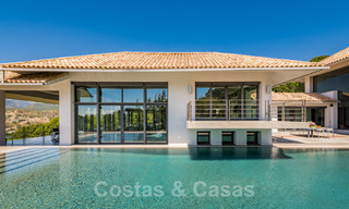 Moderne luxevilla te koop met een design interieur, in het exclusieve La Zagaleta Golfresort, Benahavis - Marbella 41235 