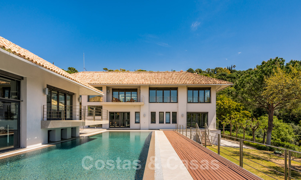 Moderne luxevilla te koop met een design interieur, in het exclusieve La Zagaleta Golfresort, Benahavis - Marbella 41236