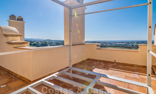 Luxueus, duplex penthouse te koop met panoramisch zeezicht in Benahavis - Marbella 41429 