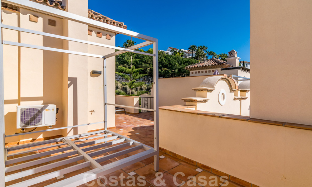 Luxueus, duplex penthouse te koop met panoramisch zeezicht in Benahavis - Marbella 41431
