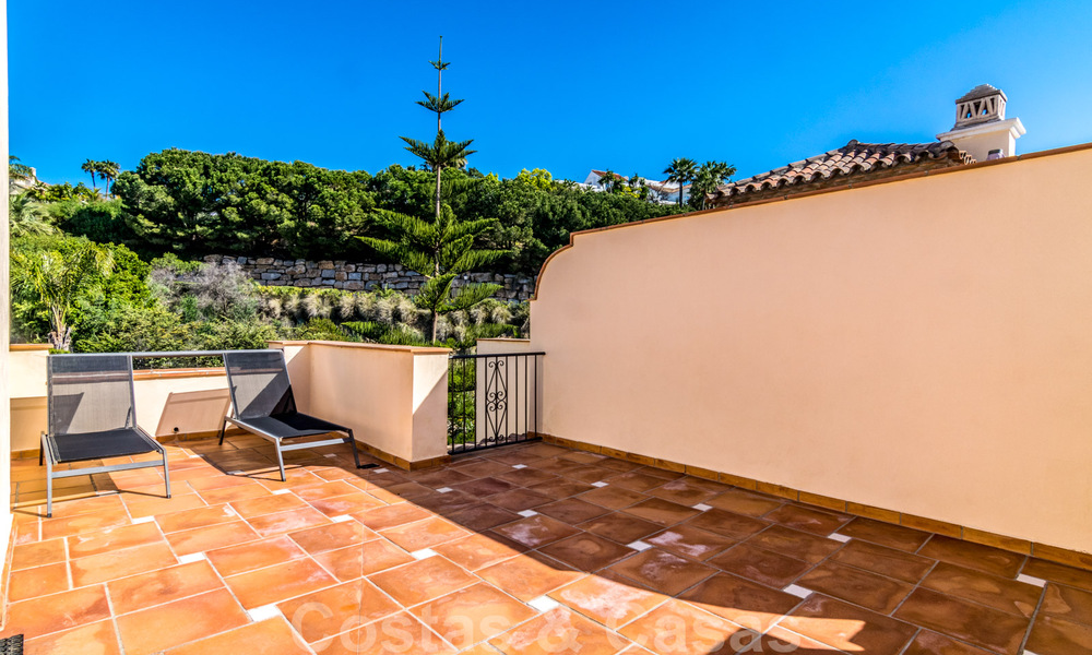 Luxueus, duplex penthouse te koop met panoramisch zeezicht in Benahavis - Marbella 41432