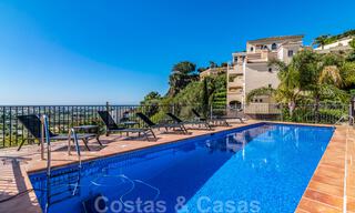 Luxueus, duplex penthouse te koop met panoramisch zeezicht in Benahavis - Marbella 41438 