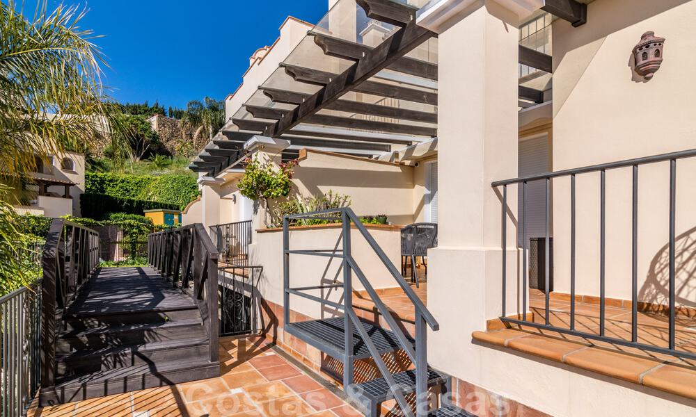 Luxueus, duplex penthouse te koop met panoramisch zeezicht in Benahavis - Marbella 41441
