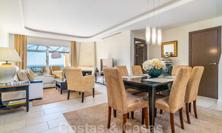 Luxueus, duplex penthouse te koop met panoramisch zeezicht in Benahavis - Marbella 41453 