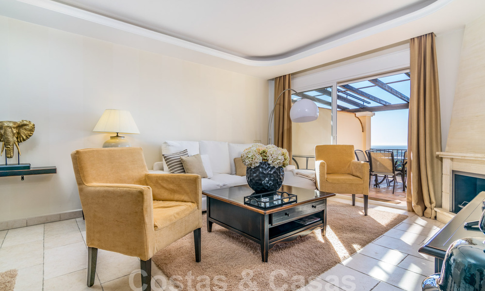 Luxueus, duplex penthouse te koop met panoramisch zeezicht in Benahavis - Marbella 41454