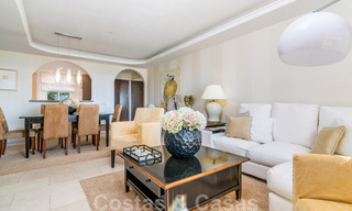 Luxueus, duplex penthouse te koop met panoramisch zeezicht in Benahavis - Marbella 41457 