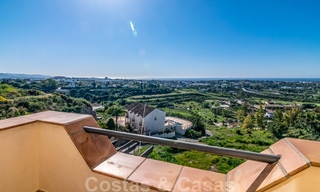 Luxueus, duplex penthouse te koop met panoramisch zeezicht in Benahavis - Marbella 41477 