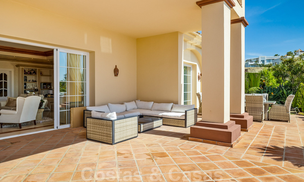 Spaanse, luxevilla te koop, met zicht op het landschap en de zee, in Marbella - Benahavis 41542
