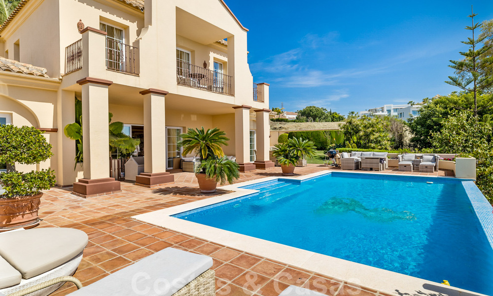 Spaanse, luxevilla te koop, met zicht op het landschap en de zee, in Marbella - Benahavis 41543
