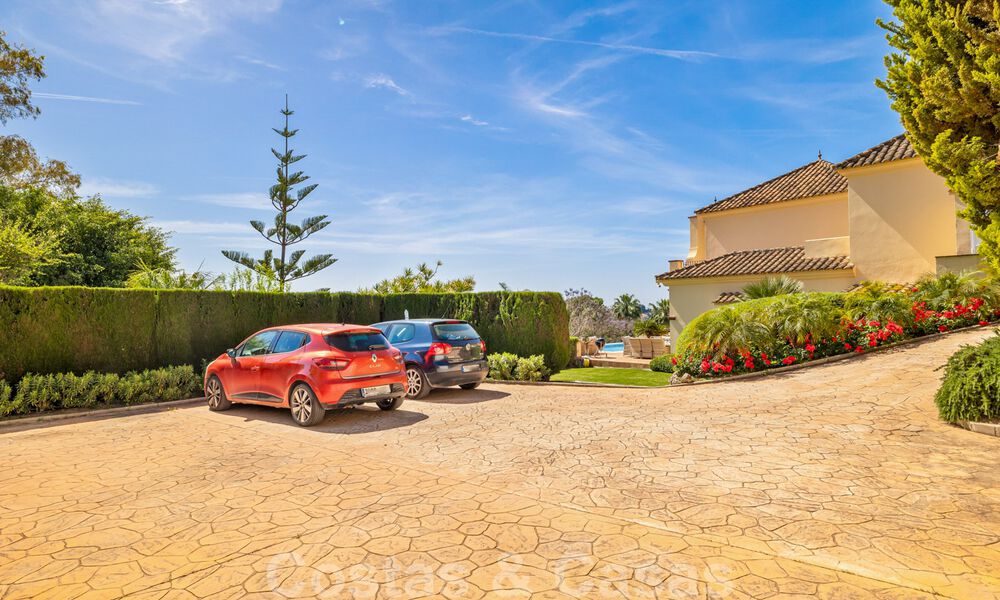 Spaanse, luxevilla te koop, met zicht op het landschap en de zee, in Marbella - Benahavis 41545