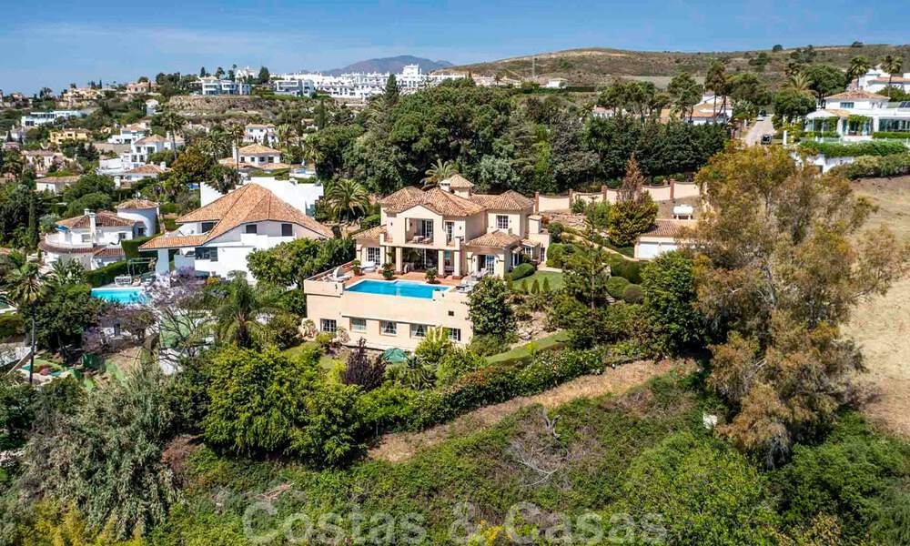 Spaanse, luxevilla te koop, met zicht op het landschap en de zee, in Marbella - Benahavis 41565