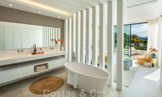 Luxueuze, LA-stijl villa te koop, met een open zicht op de La Concha berg in Nueva Andalucia - Marbella 41712 