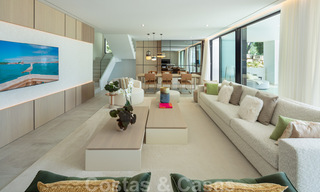 Luxueuze, LA-stijl villa te koop, met een open zicht op de La Concha berg in Nueva Andalucia - Marbella 41729 