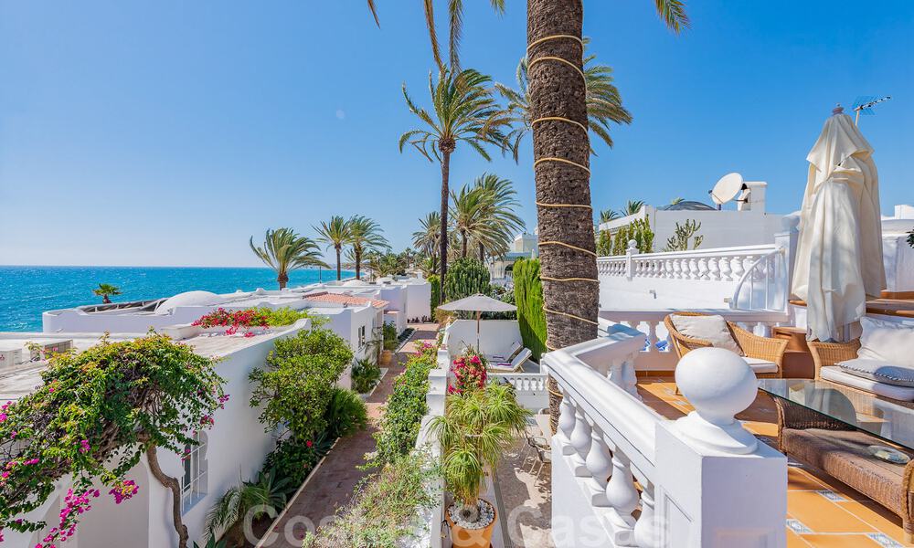 Charmant huis te koop, in een complex direct aan het strand, met prachtig zeezicht op de Golden Mile - Marbella 41640