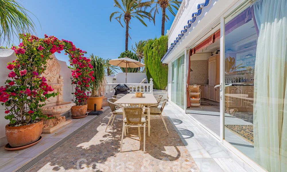 Charmant huis te koop, in een complex direct aan het strand, met prachtig zeezicht op de Golden Mile - Marbella 41645