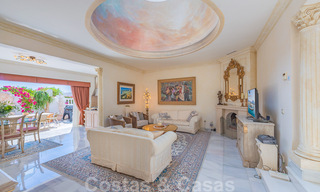Charmant huis te koop, in een complex direct aan het strand, met prachtig zeezicht op de Golden Mile - Marbella 41668 