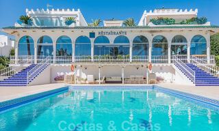 Charmant huis te koop, in een complex direct aan het strand, met prachtig zeezicht op de Golden Mile - Marbella 41681 