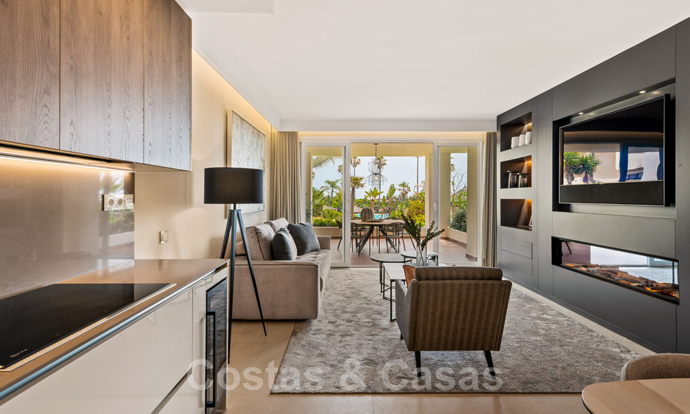 Instapklaar, luxe appartement te koop, in een beveiligd strandcomplex op de New Golden Mile tussen Marbella en Estepona 41893