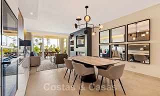 Instapklaar, luxe appartement te koop, in een beveiligd strandcomplex op de New Golden Mile tussen Marbella en Estepona 41897 