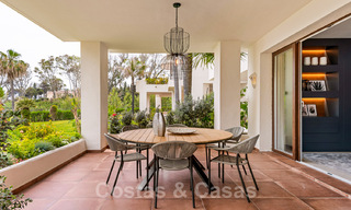 Instapklaar, luxe appartement te koop, in een beveiligd strandcomplex op de New Golden Mile tussen Marbella en Estepona 41902 