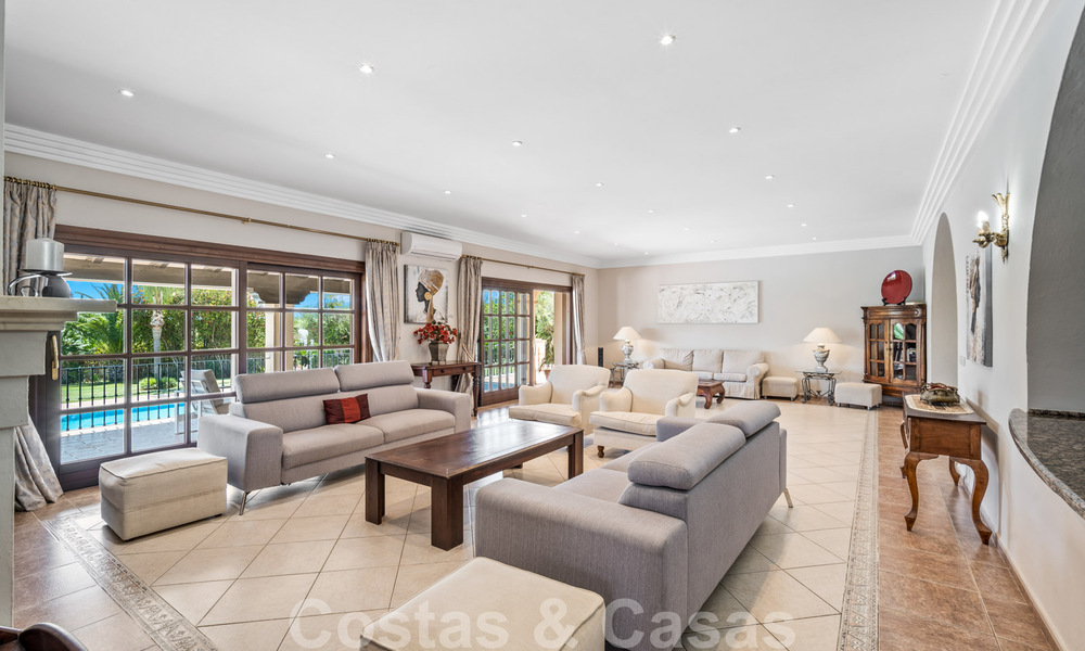 Traditionele, Spaanse luxevilla te koop in Benahavis - Marbella 41858