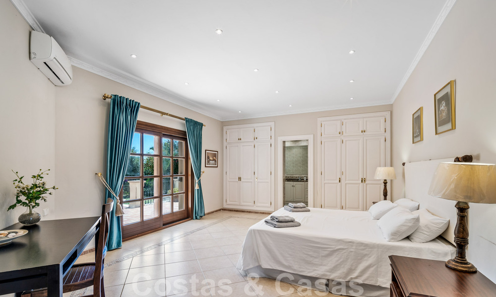 Traditionele, Spaanse luxevilla te koop in Benahavis - Marbella 41863