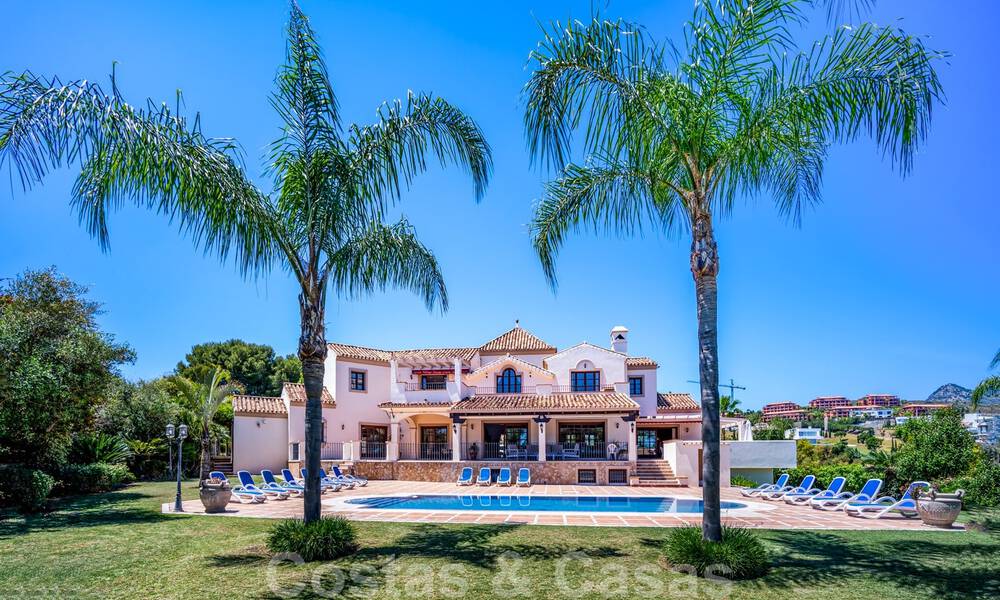 Traditionele, Spaanse luxevilla te koop in Benahavis - Marbella 41881