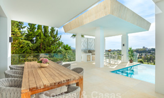 Moderne villa te koop met panoramisch zeezicht in Marbella - Benahavis 58754 