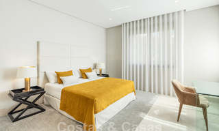 Moderne villa te koop met panoramisch zeezicht in Marbella - Benahavis 58759 