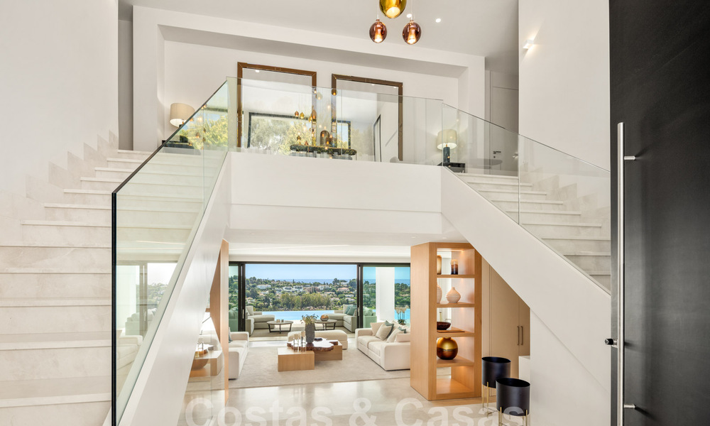 Moderne villa te koop met panoramisch zeezicht in Marbella - Benahavis 58760