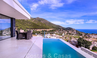 Architecturale, moderne luxevilla te koop in Mijas, Costa del Sol 41944 