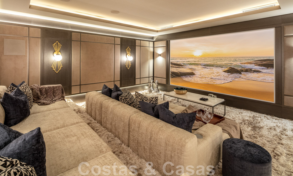 Nieuw op de markt! Eigentijdse, moderne luxevilla te koop in resort stijl met panoramisch zeezicht in Cascada de Camojan in Marbella 42119