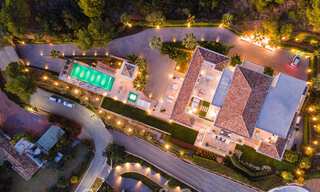 Nieuw op de markt! Eigentijdse, moderne luxevilla te koop in resort stijl met panoramisch zeezicht in Cascada de Camojan in Marbella 42123 