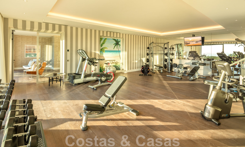 Eigentijdse, moderne luxevilla te koop in resort stijl met panoramisch zeezicht in Cascada de Camojan in Marbella 42127