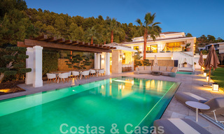 Nieuw op de markt! Eigentijdse, moderne luxevilla te koop in resort stijl met panoramisch zeezicht in Cascada de Camojan in Marbella 42134 