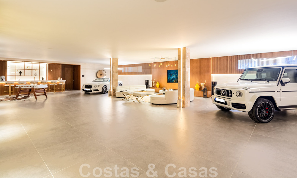 Eigentijdse, moderne luxevilla te koop in resort stijl met panoramisch zeezicht in Cascada de Camojan in Marbella 42404