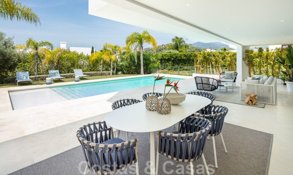 Designervilla te koop, in een exclusieve urbanisatie van Nueva Andalucia - Marbella 42163